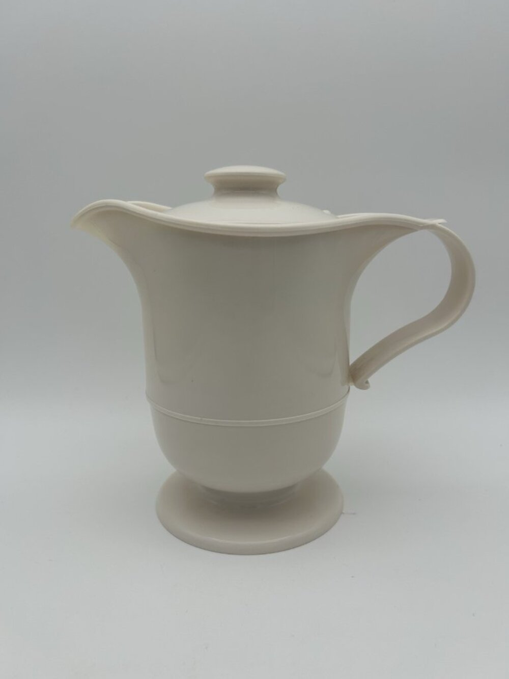 Vintage Glass Lined Cream-Colored Pitcher/Carafe/Gravy Boat w/Lid- 11 oz